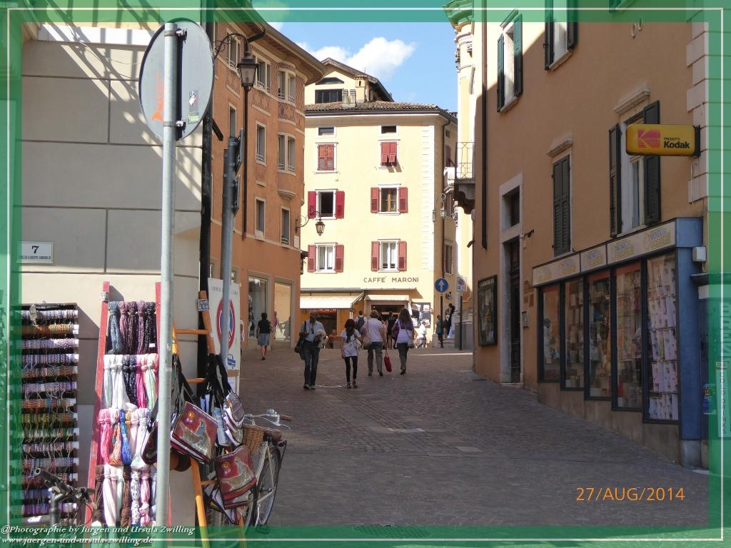 Philosophische Bildwanderung – eine Zeitreise Gardasee - Riva del Garda - Malcesine - Monte Baldo – Sirmione - Grotta Cascata del Varonel - Abschied über Ledrosee