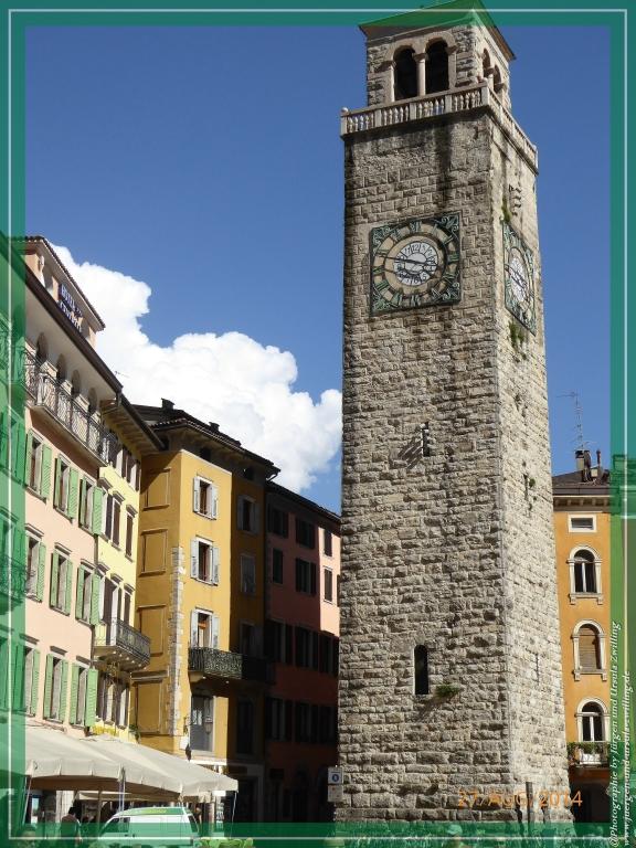 Philosophische Bildwanderung – eine Zeitreise Gardasee - Riva del Garda - Malcesine - Monte Baldo – Sirmione - Grotta Cascata del Varonel - Abschied über Ledrosee