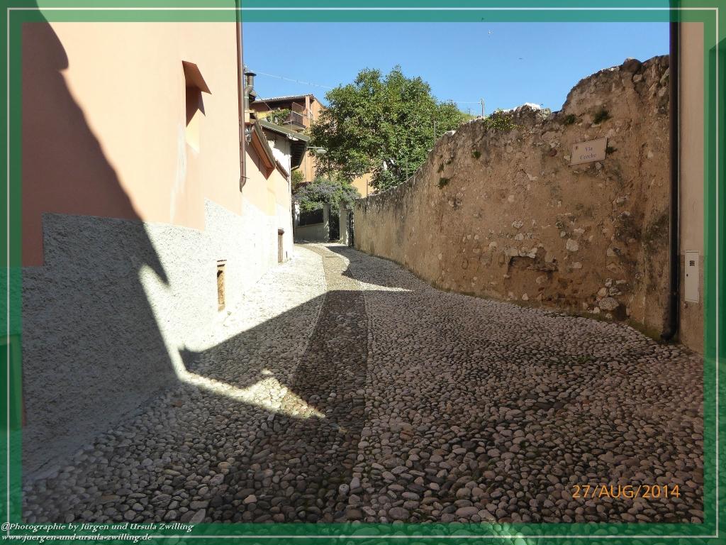 Philosophische Bildwanderung – eine Zeitreise Gardasee - Riva del Garda - Malcesine - Monte Baldo – Sirmione - Grotta Cascata del Varonel - Abschied über Ledrosee