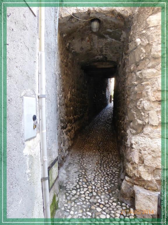 Philosophische Bildwanderung – eine Zeitreise Gardasee - Riva del Garda - Malcesine - Monte Baldo – Sirmione - Grotta Cascata del Varonel - Abschied über Ledrosee