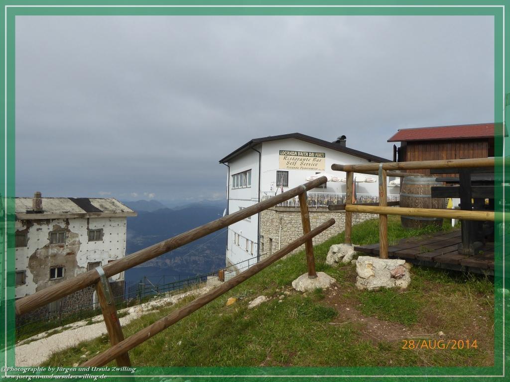 Philosophische Bildwanderung – eine Zeitreise Gardasee - Riva del Garda - Malcesine - Monte Baldo – Sirmione - Grotta Cascata del Varonel - Abschied über Ledrosee