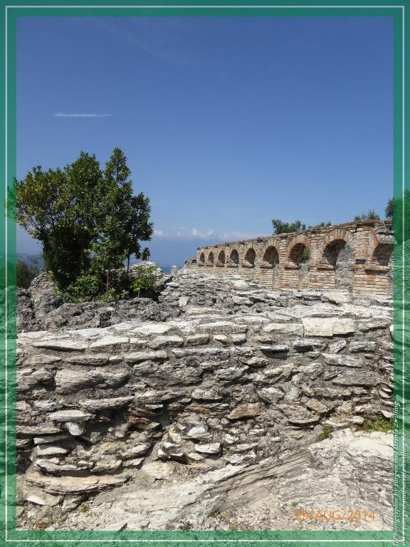 Philosophische Bildwanderung – eine Zeitreise Gardasee - Riva del Garda - Malcesine - Monte Baldo – Sirmione - Grotta Cascata del Varonel - Abschied über Ledrosee