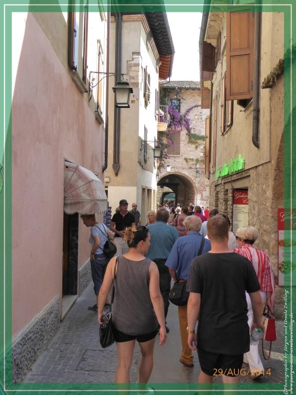 Philosophische Bildwanderung – eine Zeitreise Gardasee - Riva del Garda - Malcesine - Monte Baldo – Sirmione - Grotta Cascata del Varonel - Abschied über Ledrosee