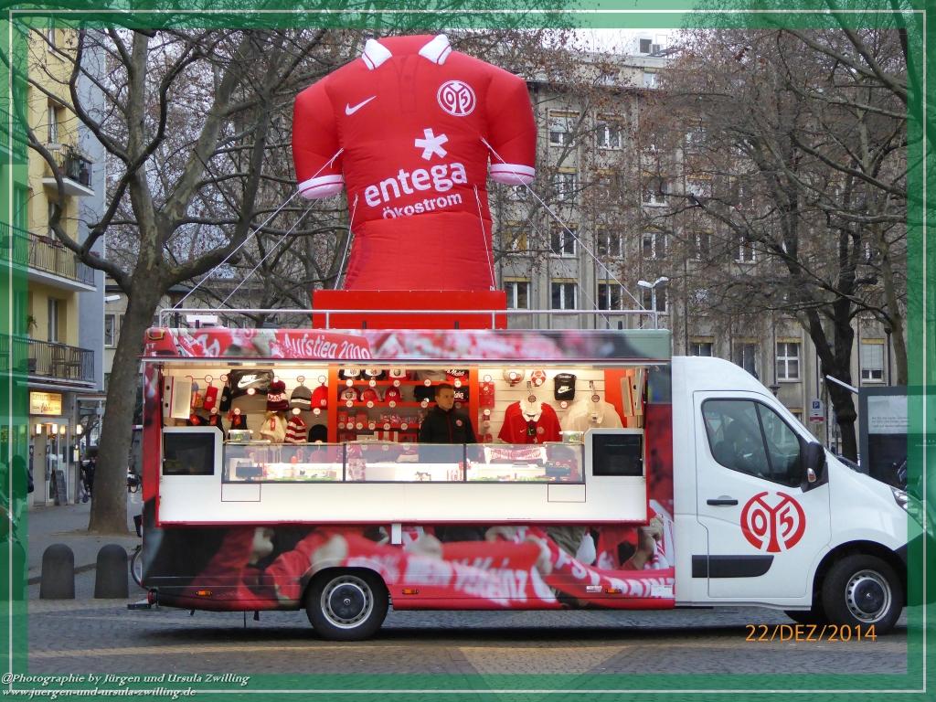 Weihnachtsmarkt im Mainz 2014 am Hauptbahnhof