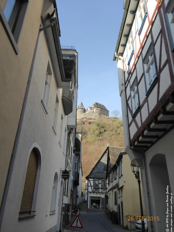 Philosophische Bildwanderung  Stahlberg-Schleife - am Rhein