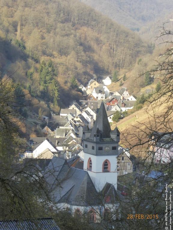 Philosophische Bildwanderung Stahlberg-Schleife - am Rhein