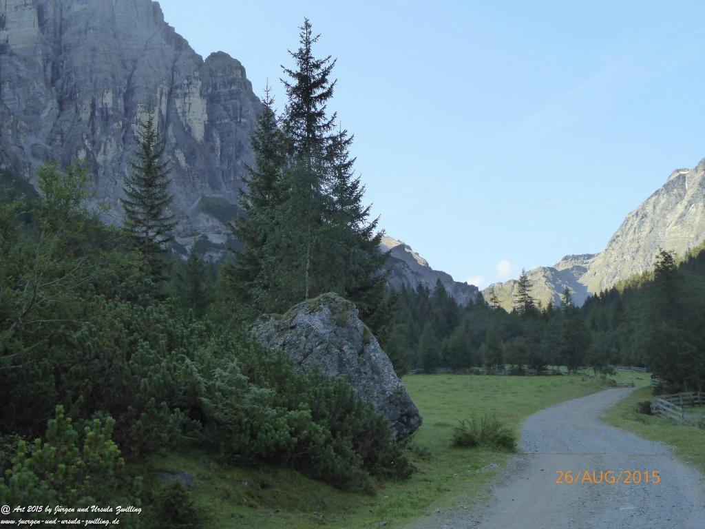 Philosophische Bildwanderung Innsbrucker Hütte - Neustift in Tirol - Stubaital - Österreich