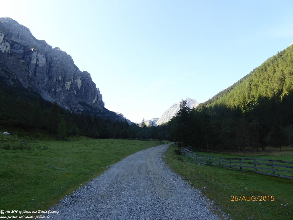 Philosophische Bildwanderung Innsbrucker Hütte - Neustift in Tirol - Stubaital - Österreich