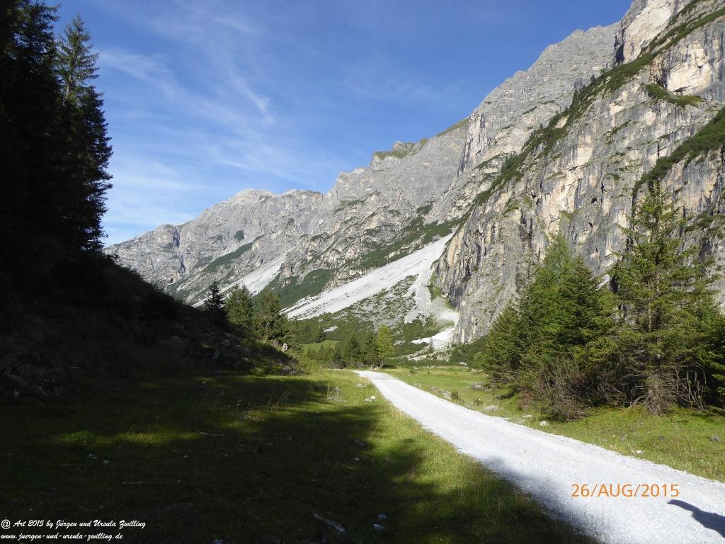 Philosophische Bildwanderung Innsbrucker Hütte - Neustift in Tirol - Stubaital - Österreich
