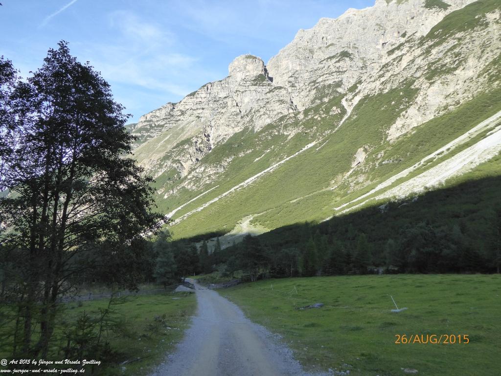 Philosophische Bildwanderung Innsbrucker Hütte - Neustift in Tirol - Stubaital - Österreich