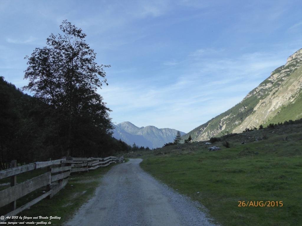 Philosophische Bildwanderung Innsbrucker Hütte - Neustift in Tirol - Stubaital - Österreich