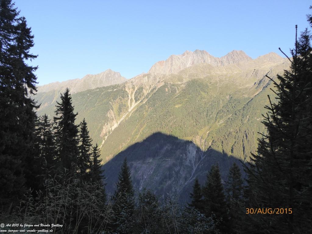 Philosophische Bildwanderung Neue Regensburger Hütte - Neustift in Tirol - Stubaital - Österreich
