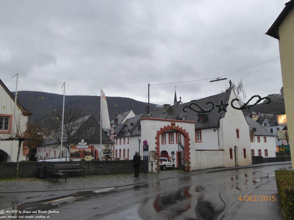 Philosophische Bildwanderung Wanderweg-Bernkasteler-Bärensteig - Seitensprung mit Weihnachtsmarkt im mittelalterlichen Bernkastel-Kues
