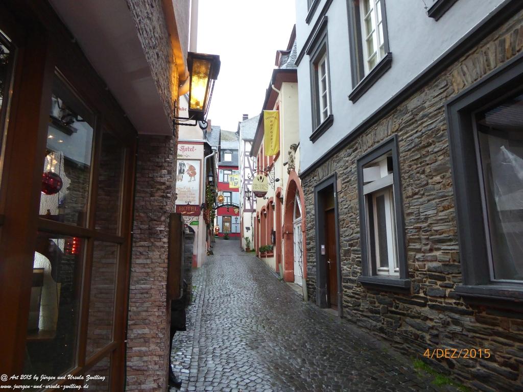 Philosophische Bildwanderung Wanderweg-Bernkasteler-Bärensteig - Seitensprung mit Weihnachtsmarkt im mittelalterlichen Bernkastel-Kues