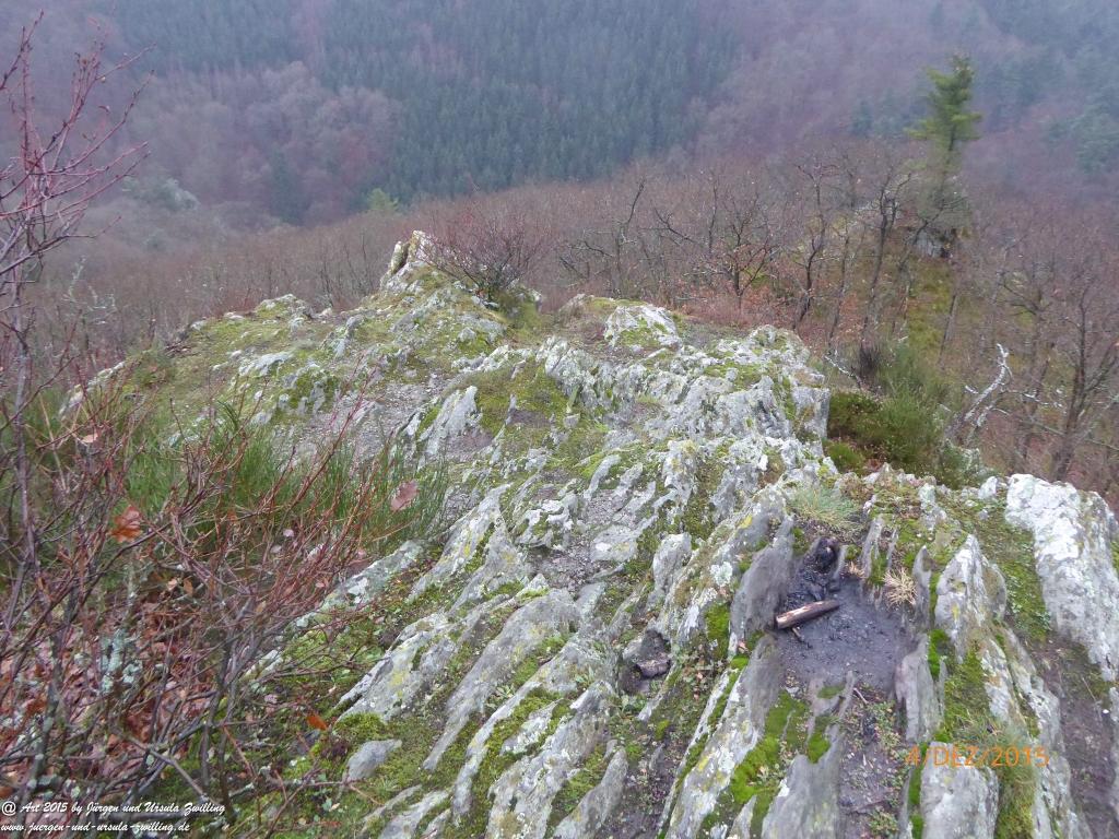 Philosophische Bildwanderung Wanderweg-Bernkasteler-Bärensteig - Seitensprung mit Weihnachtsmarkt im mittelalterlichen Bernkastel-Kues