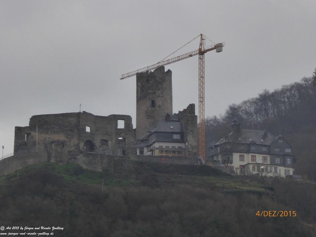 Mittelalterliches Bernkastel-Kues mit Weihnachtsmarkt