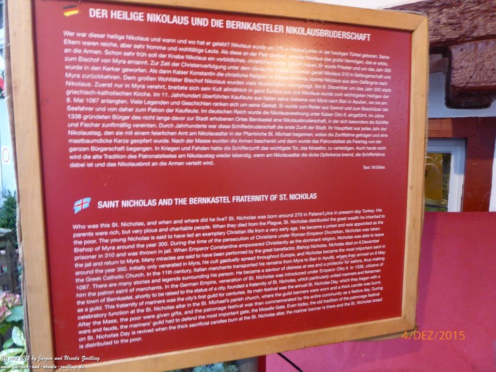 Mittelalterliches Bernkastel-Kues mit Weihnachtsmarkt