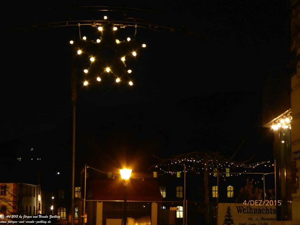 Mittelalterliches Bernkastel-Kues mit Weihnachtsmarkt