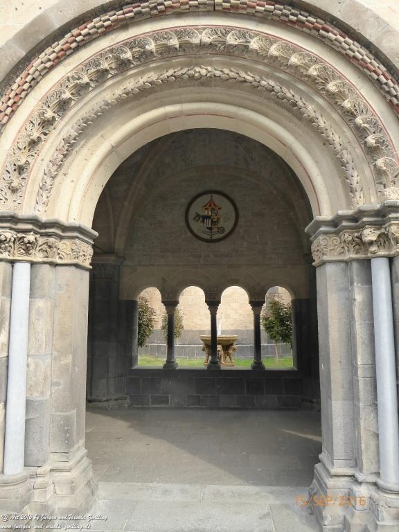 Maria Laach am Laacher See - Eifel