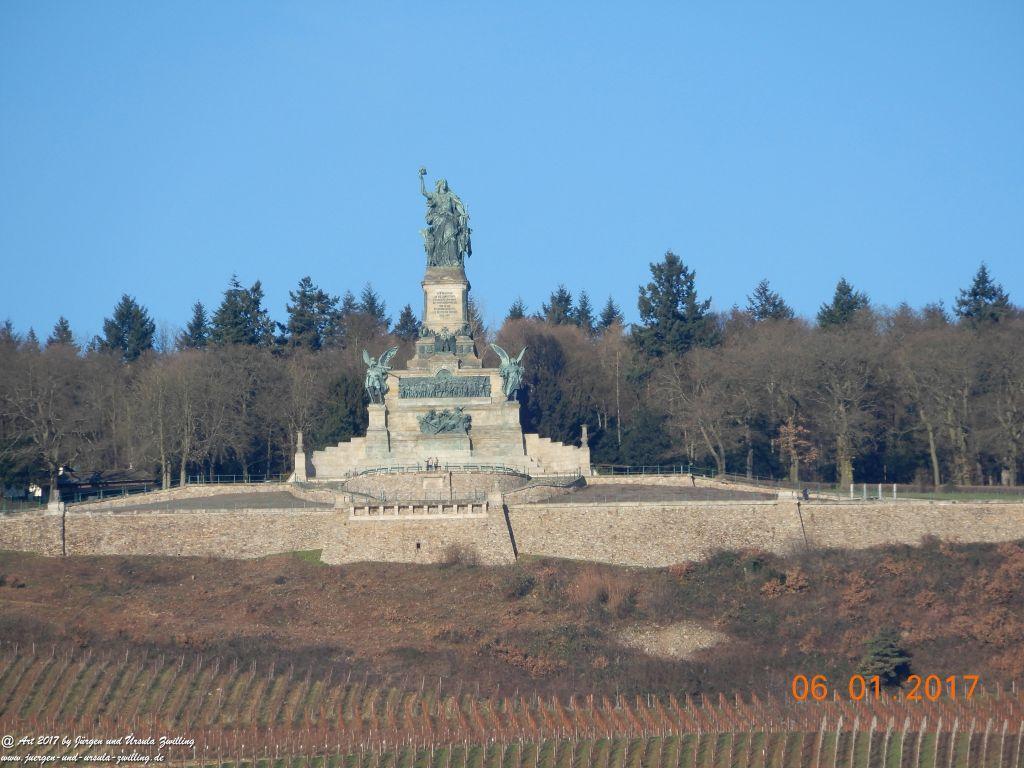 Philosophische Bildwanderung Niedrigwasser am Rhein - Bingen - Mäuseturn