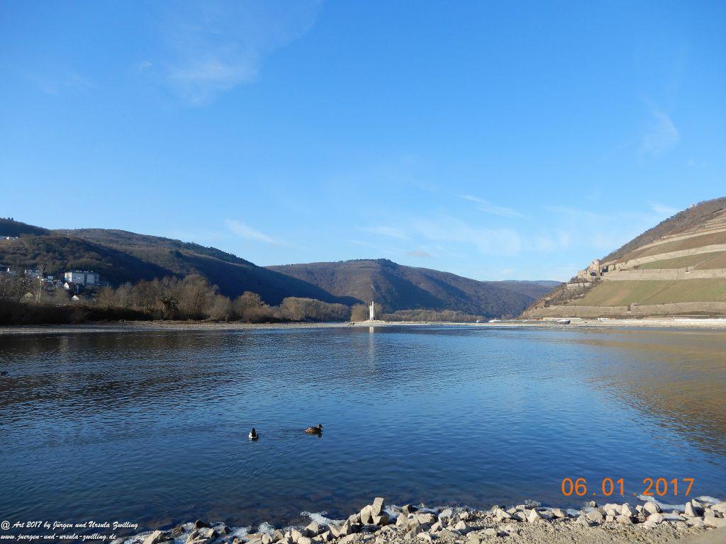 Philosophische Bildwanderung Niedrigwasser am Rhein - Bingen - Mäuseturn