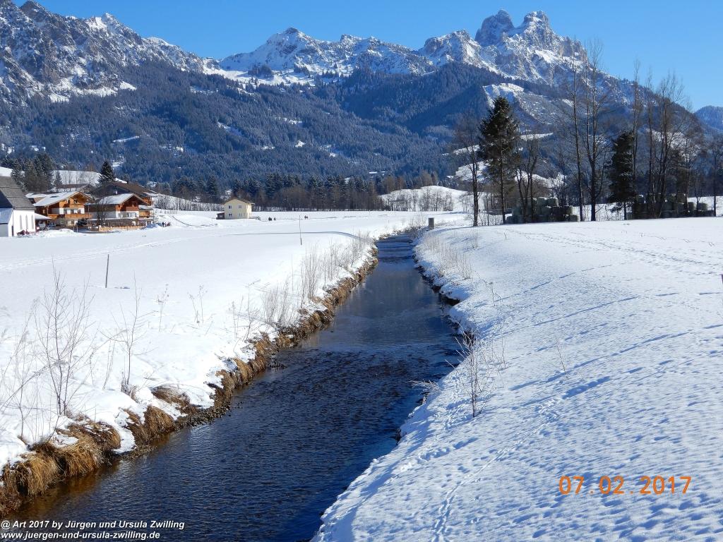 Philosophische Bildwanderung Von-Tannheim-ueber-das-Lohmoos-nach-Zöblen - Tannheim - Tannheimer Tal Österreich