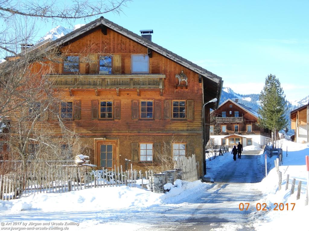 Philosophische Bildwanderung Von-Tannheim-ueber-das-Lohmoos-nach-Zöblen - Tannheim - Tannheimer Tal Österreich