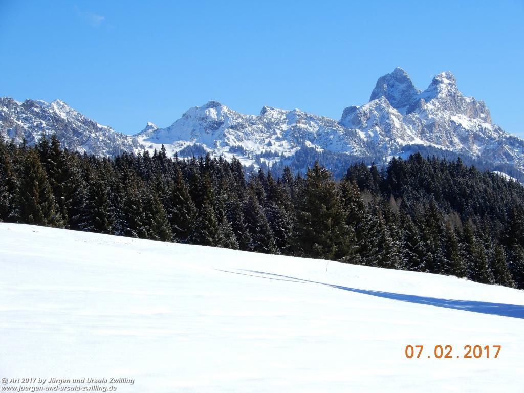 Philosophische Bildwanderung Von-Tannheim-ueber-das-Lohmoos-nach-Zöblen - Tannheim - Tannheimer Tal Österreich