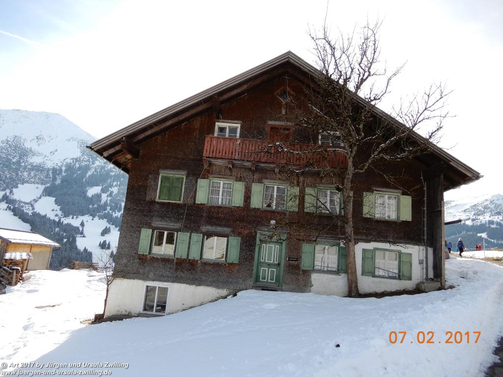 Philosophische Bildwanderung Von-Tannheim-ueber-das-Lohmoos-nach-Zöblen - Tannheim - Tannheimer Tal Österreich