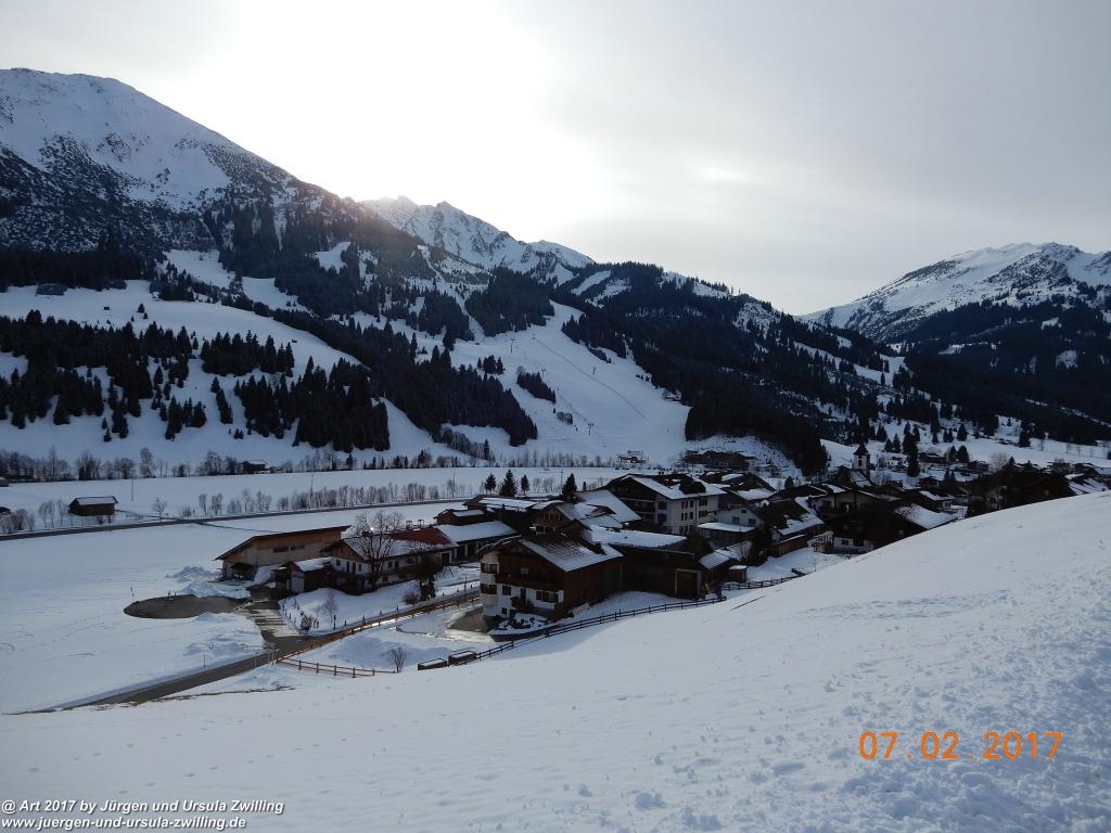 Philosophische Bildwanderung Von-Tannheim-ueber-das-Lohmoos-nach-Zöblen - Tannheim - Tannheimer Tal Österreich