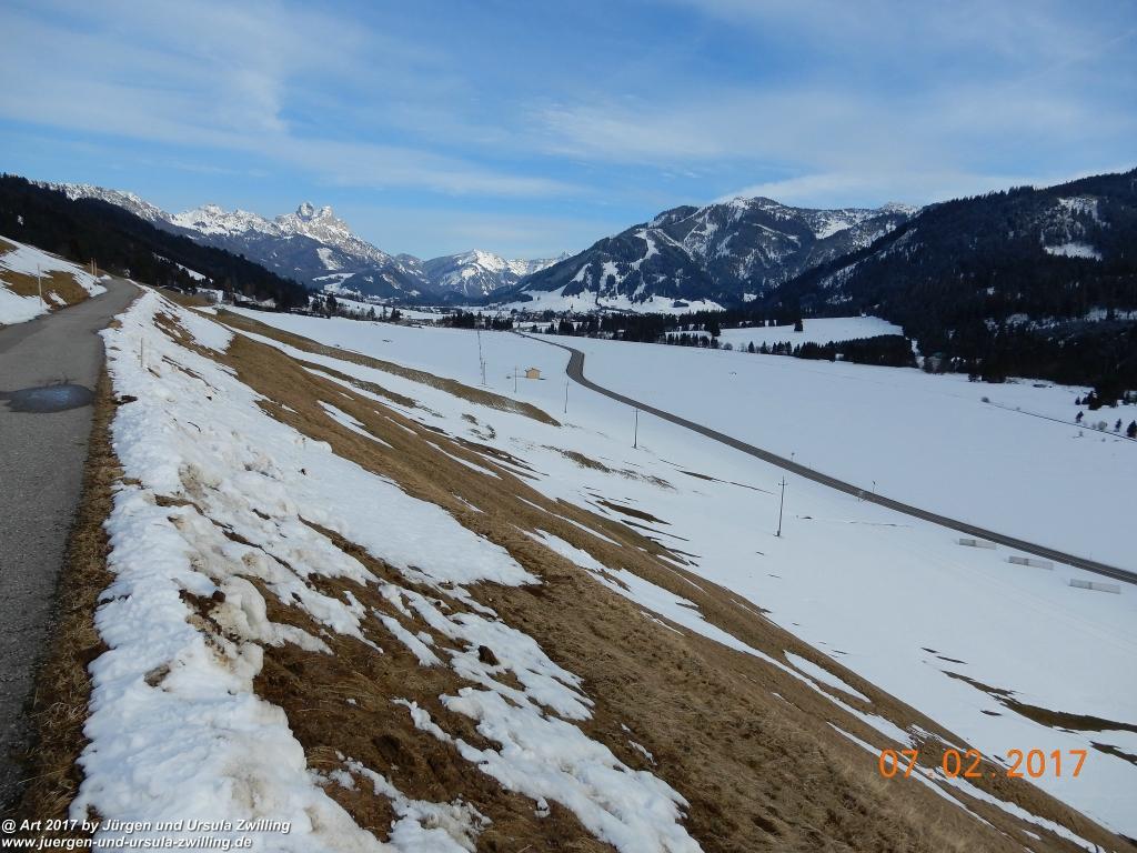 Philosophische Bildwanderung Von-Tannheim-ueber-das-Lohmoos-nach-Zöblen - Tannheim - Tannheimer Tal Österreich