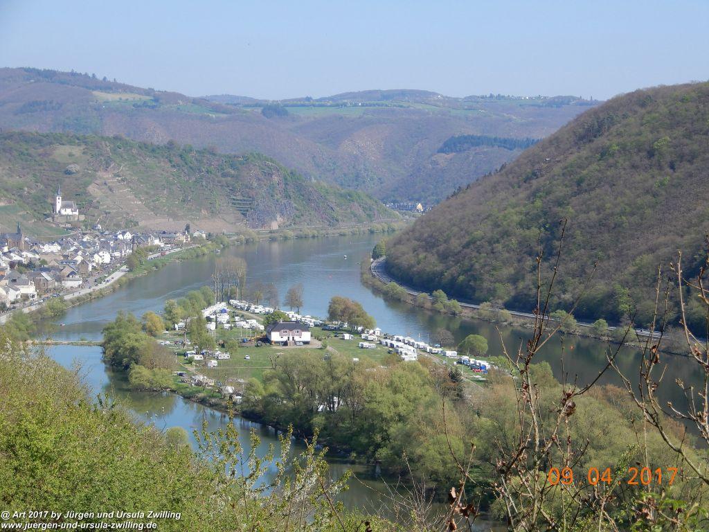 Philosophische Bildwanderung Hatzenporter Laysteig - Wiesen, Wein und weite Blicke - Mosel - Hunsrück