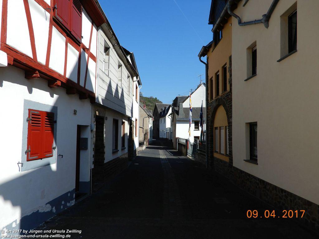 Philosophische Bildwanderung Hatzenporter Laysteig - Wiesen, Wein und weite Blicke - Mosel - Hunsrück